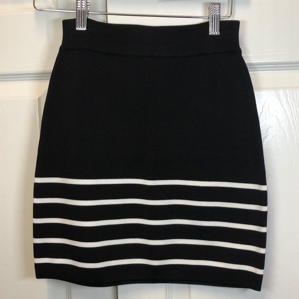 Bebe skirt